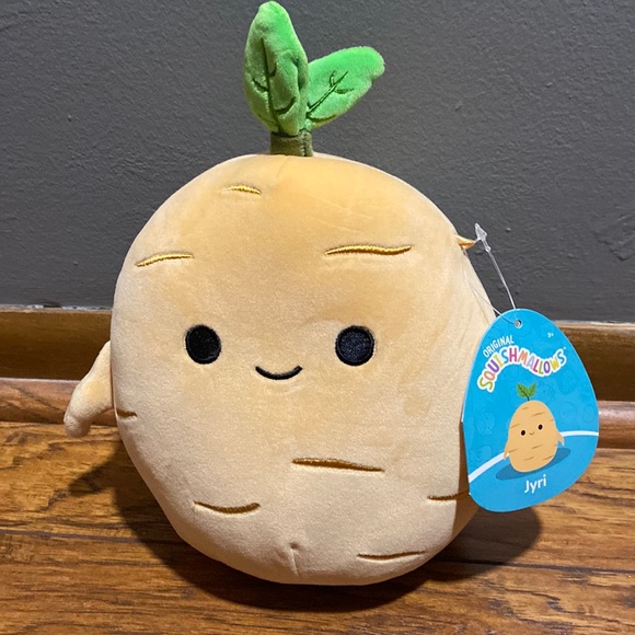BRAND NEW SQUISHMALLOW GINGSENGNAMED JYRI 7.5”YEAR 2023! NWT.